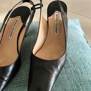 Manolo Blahnik Black decollete'